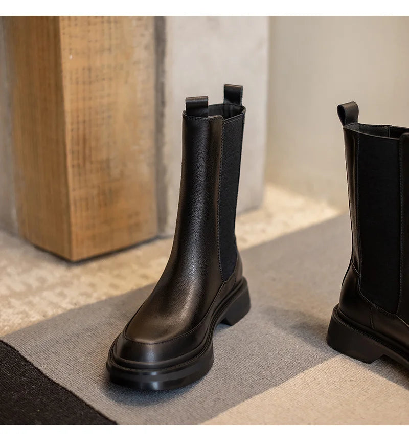 Hot Genuine Leather Women's Boots Retro British Style Slip-On Chelsea Boots Fashion Ankle Boots Round Toe Flat with Women Shoes