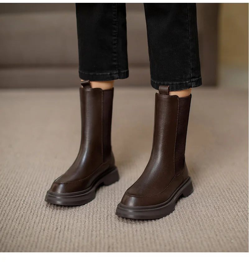 Hot Genuine Leather Women's Boots Retro British Style Slip-On Chelsea Boots Fashion Ankle Boots Round Toe Flat with Women Shoes
