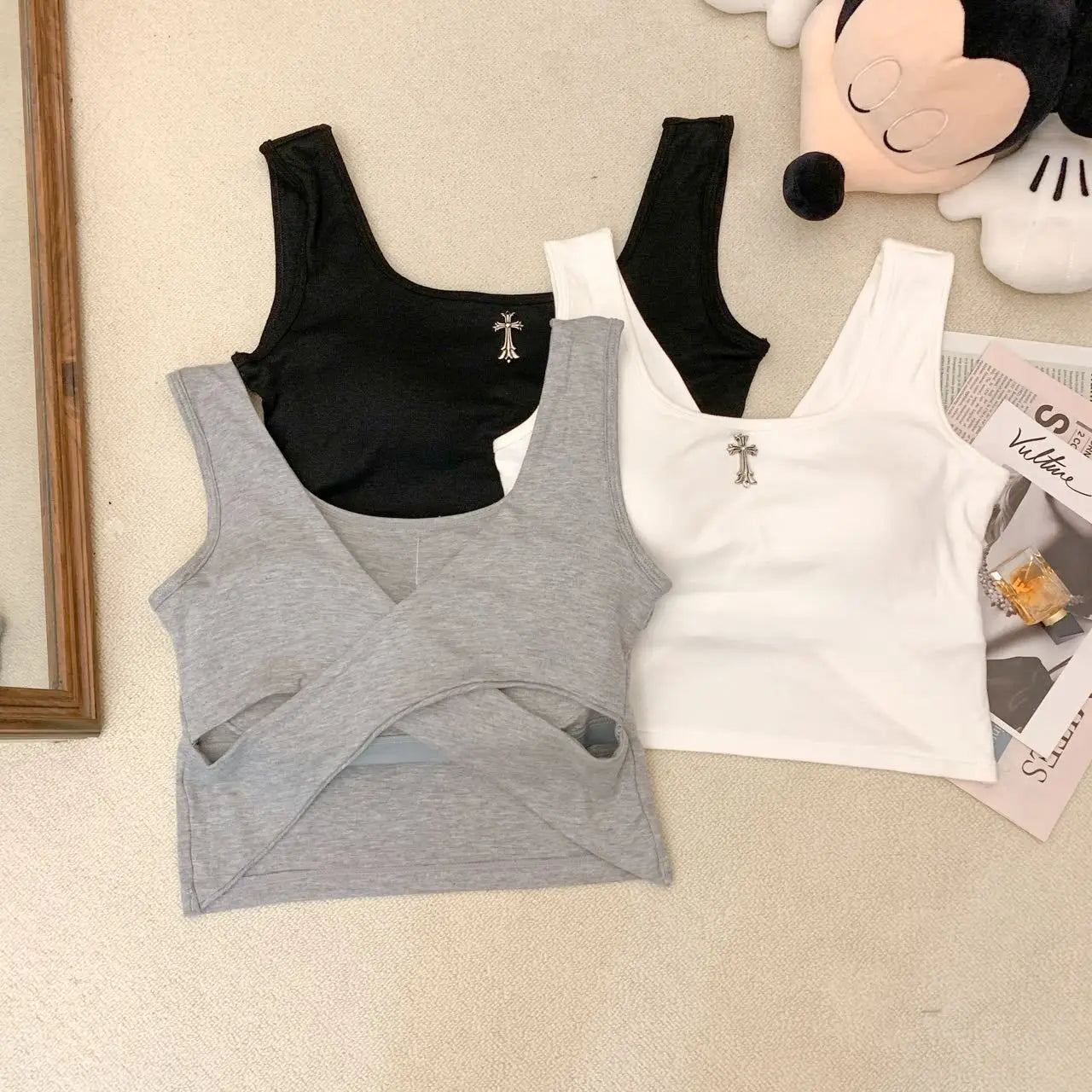 Square Neck Sling Camisoles Women Beautiful Back Cross Back Casual Sports Tank Top with Chest Pad