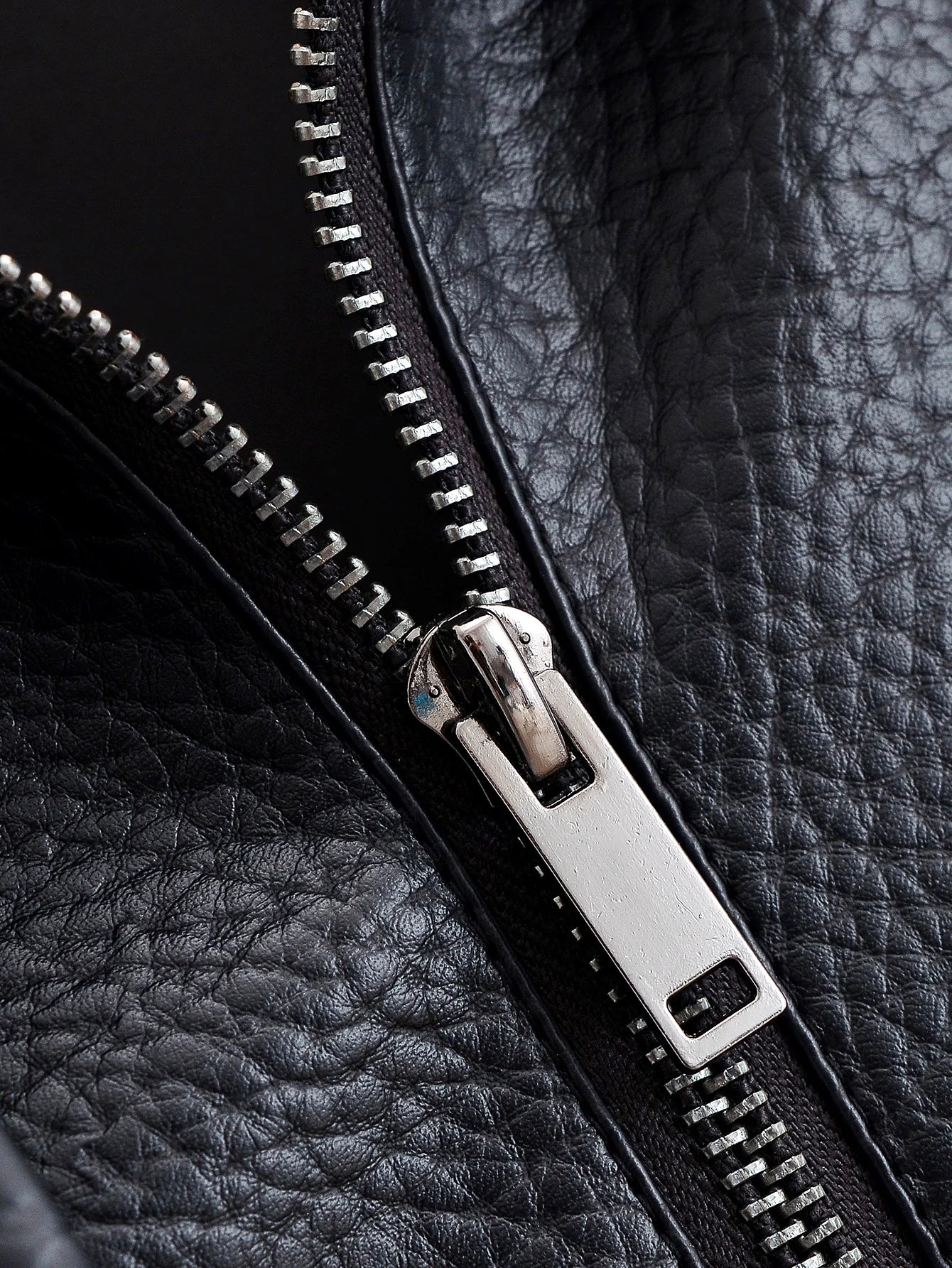 HH 2025 Autumn Women Pu Leather Jacket Vintage Solid Loose Long Sleeve Zipper Turtleneck Coat Casual Office Lady Outerwear