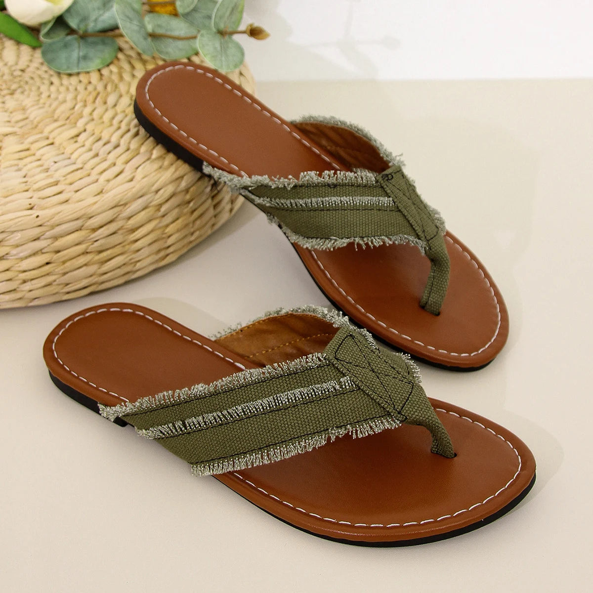 Women's Sandals 2025Luxury Design Butterfly Flat Slippers Summer New Casual Soft Beach Large-size Slippers Women's Shoes