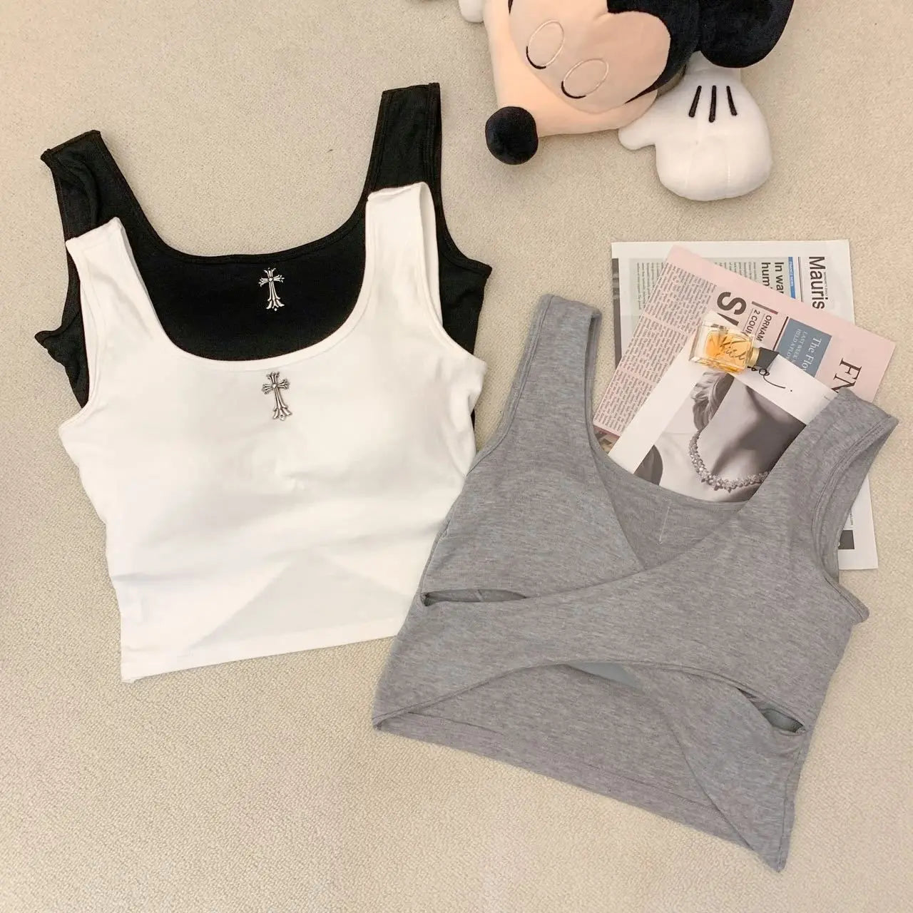 Square Neck Sling Camisoles Women Beautiful Back Cross Back Casual Sports Tank Top with Chest Pad