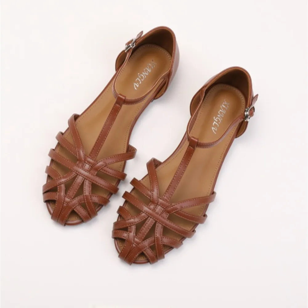 Knitted Hollow Flat Toe Sandals for Women's 2025 New Summer Wear, Breathable One-piece Buckle Fashion Vacation Roman Shoes Women