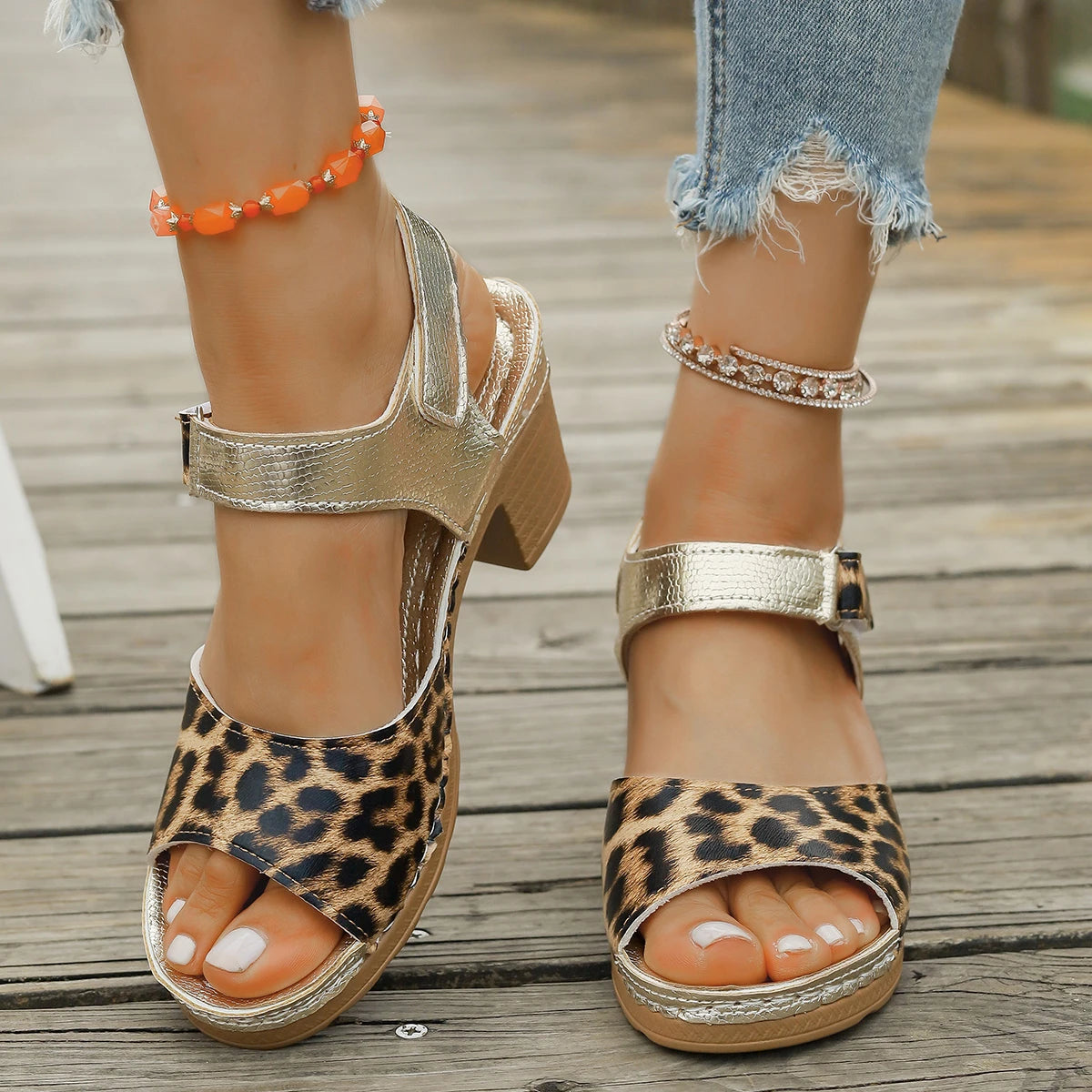 Retro Leopard Print Gold Sandals Women 2025 Summer High Heels Gladiator Sandals Woman Thick Heeled Platform Casual Shoes Mujer