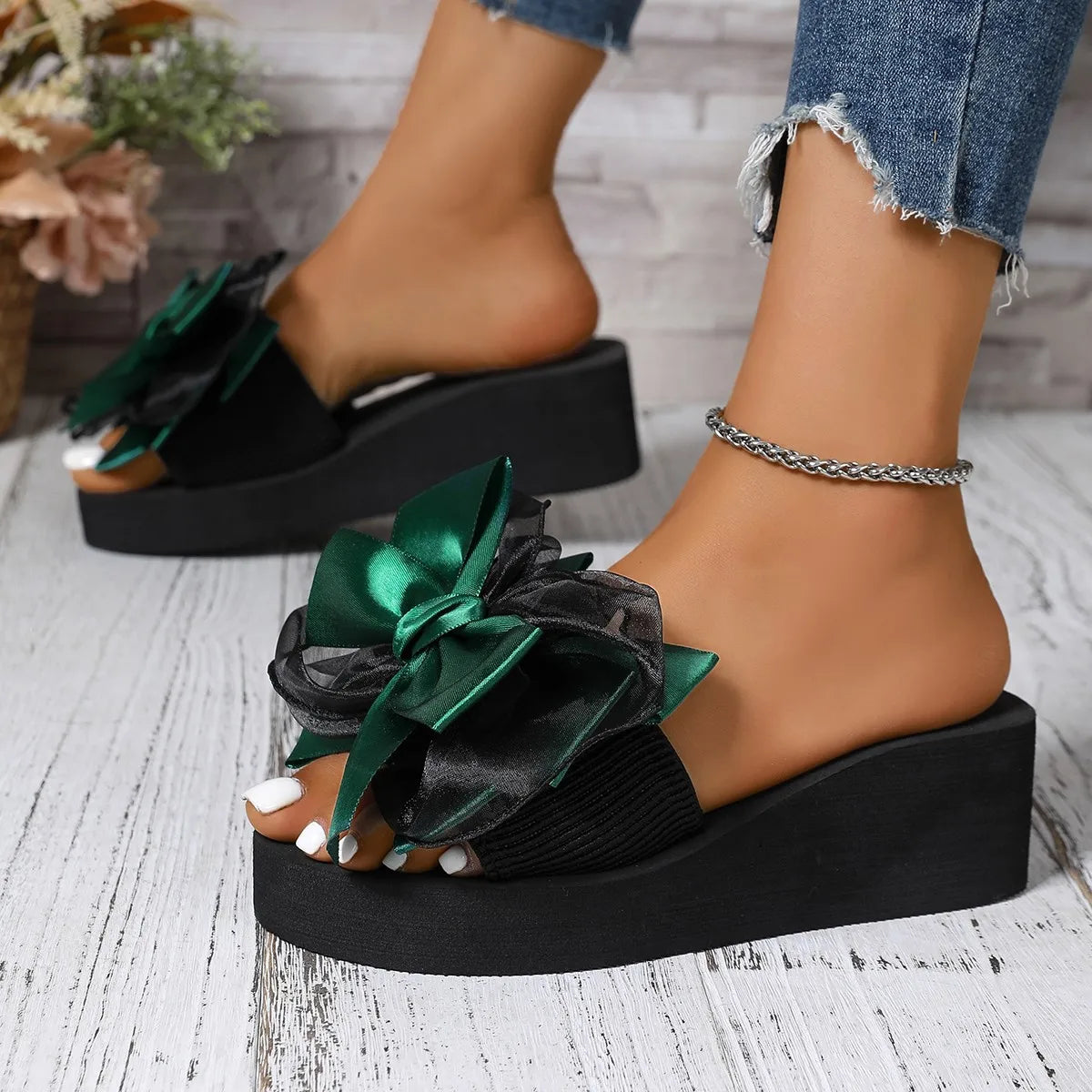 Wedge Heel With Bow Women's Slippers and Ladies Sandals Top Designs Shoe On Sale Casual 2025 Trend Slides High Quality Shoes
