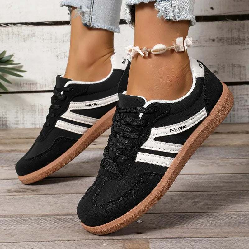 Women Shoes Fashion Casual Flats Vulcanize Shoes Ladies Outdoor Walking Sneakers Women Comfortable Classical Shoes Black White