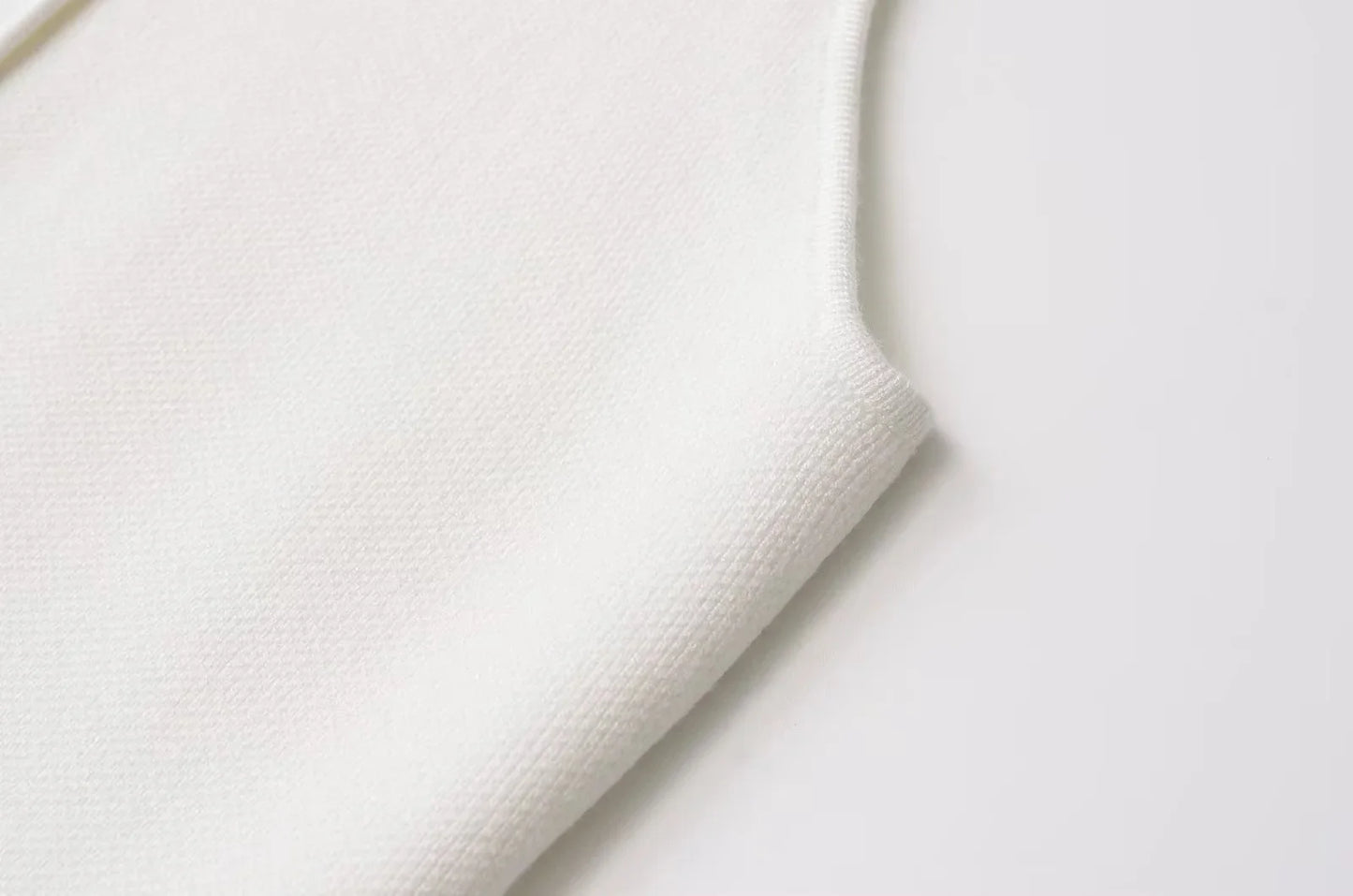 Fall 2025 Knit Vest For Women Sleeveless Cropped Woman White Vest Fall Asymmetrical Slim Sweater Vests Top Basic Slim Shirt