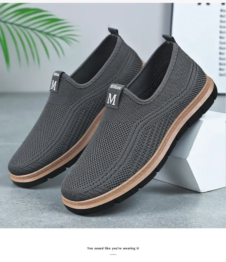 Men's Summer New Loafers Casual Cloth Shoes with Breathable Mesh and Versatile Sneaker Leisure Running Shoes Tenis Masculino