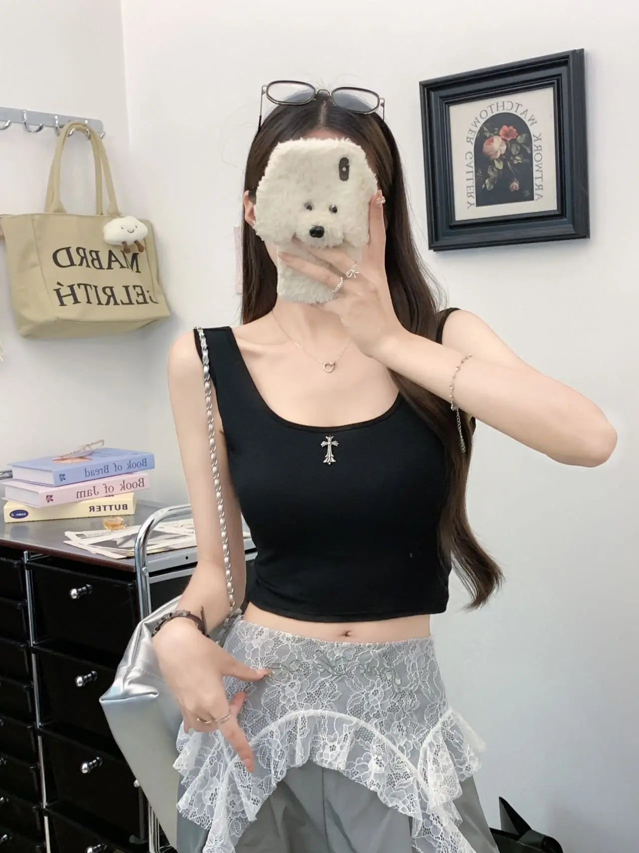 Square Neck Sling Camisoles Women Beautiful Back Cross Back Casual Sports Tank Top with Chest Pad