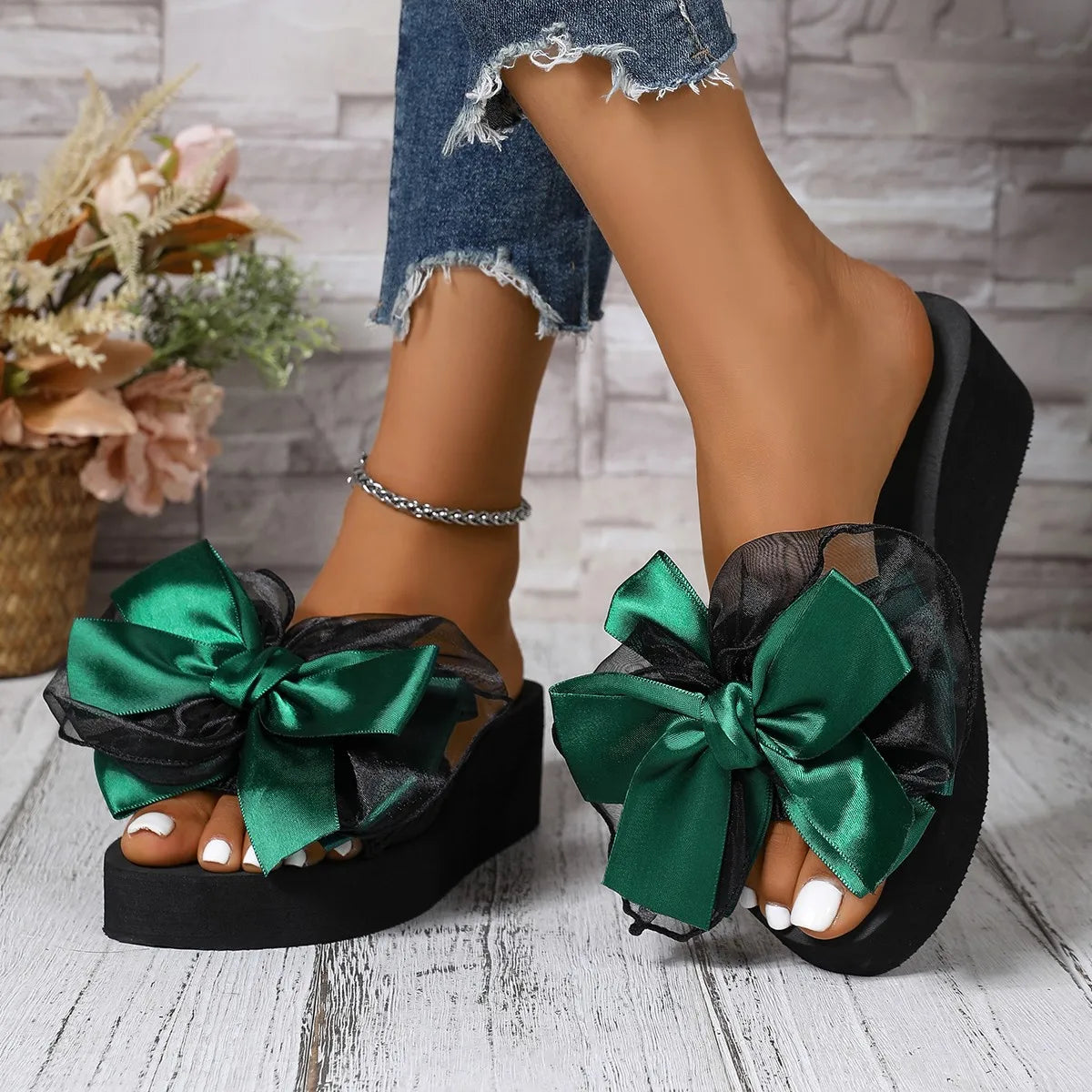 Wedge Heel With Bow Women's Slippers and Ladies Sandals Top Designs Shoe On Sale Casual 2025 Trend Slides High Quality Shoes