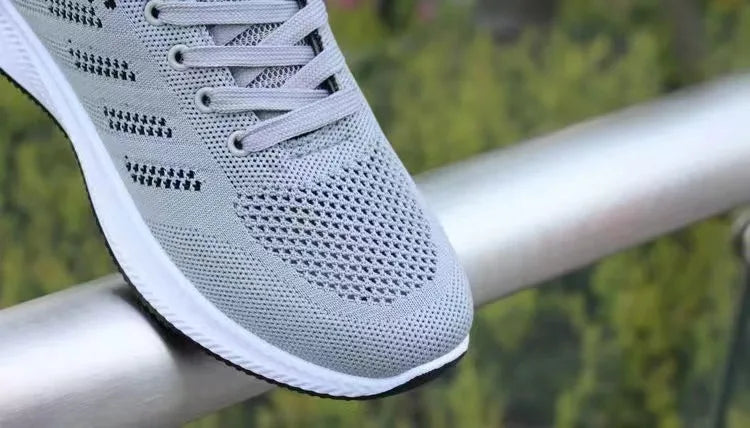 New Men Shoe Casual Versatile Fashionable Breathable Sports Shoes Outdoor Running Walking Training Tennis Shoes