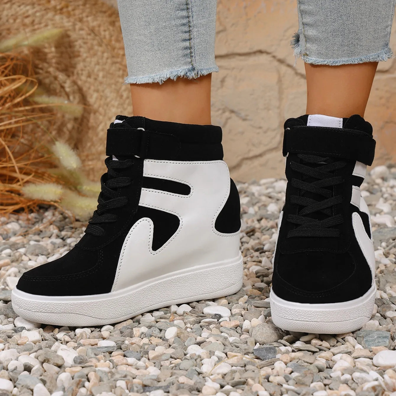 Women Sneakers 2025 New Korean Fashion Shoes Thick Bottom Increased Inner Heel Sneakers Women Casual Designer Shoes for Women