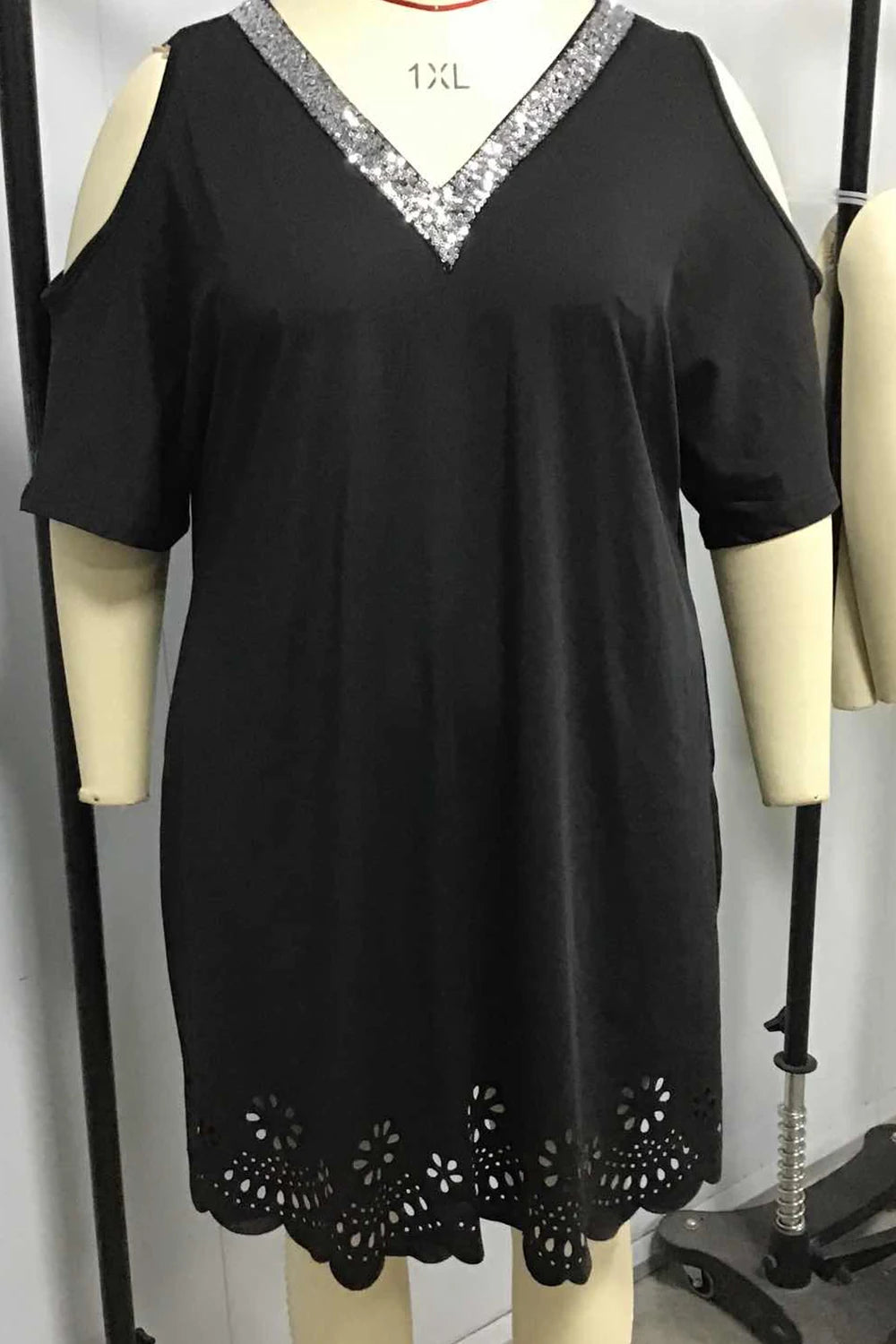 Women Plus Size Elegant Mini Dress Short Sleeve Sequined V Neck Hollow Out Straight Soft Casual Summer Loose Dresses for Women