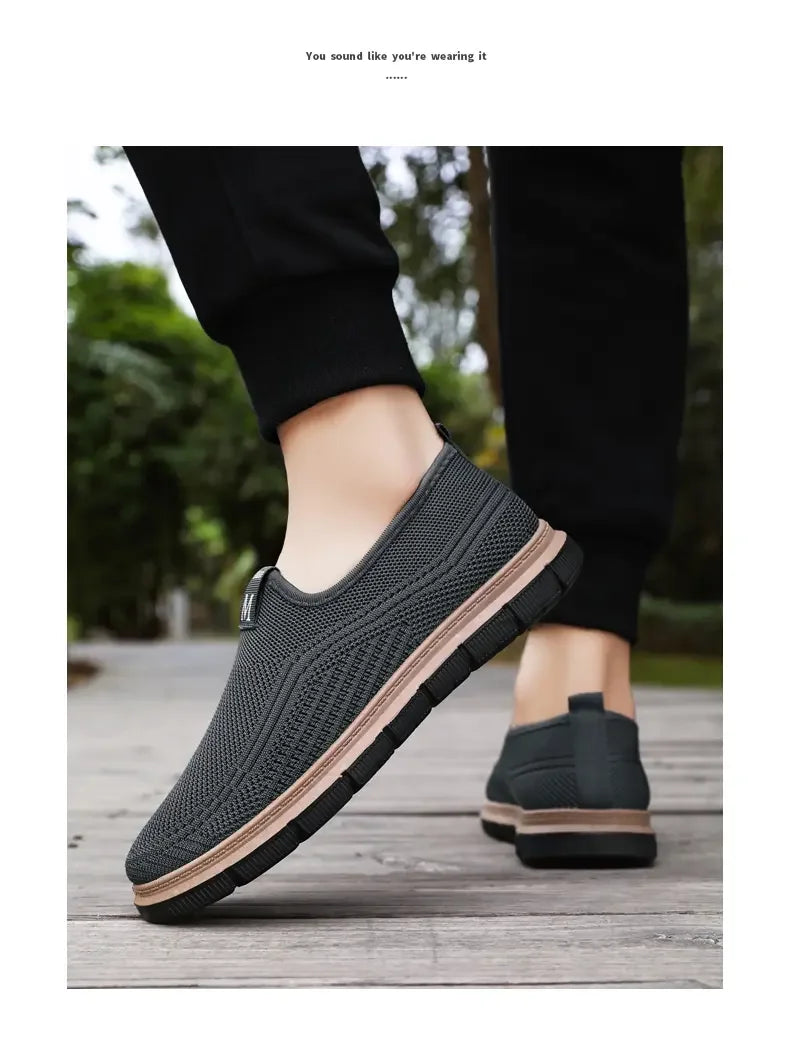 Men's Summer New Loafers Casual Cloth Shoes with Breathable Mesh and Versatile Sneaker Leisure Running Shoes Tenis Masculino