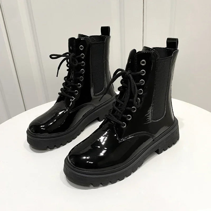 Women 2025Autumn New Tooling Boots Lady Anti Slip Waterproof Lace Up Short Boots Students Casual Thick Heel Knight Boots