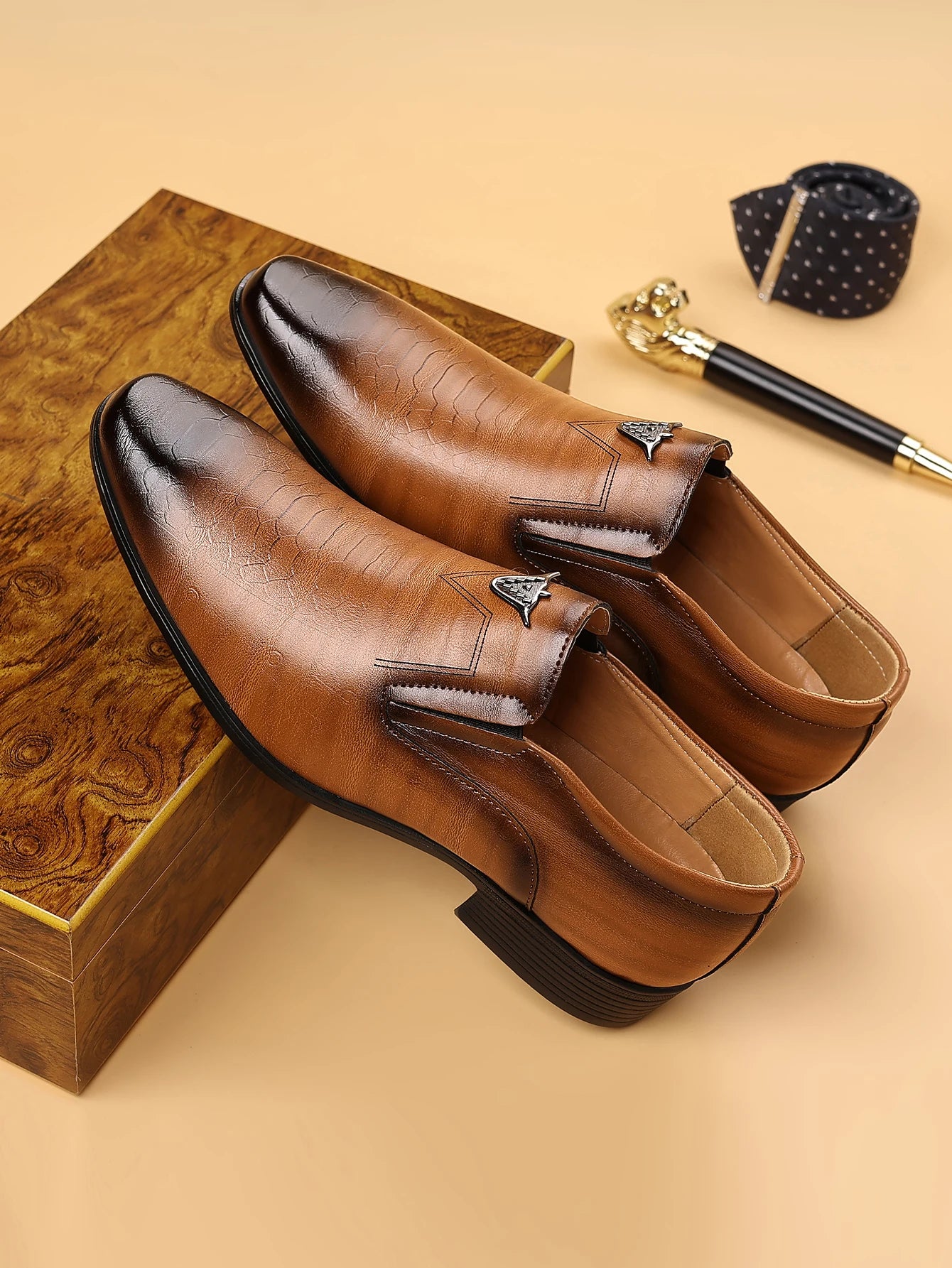 Men's Dress Shoes, Oxford Shoes, Uniform Business Casual Shoes, Formal Soft Classic Wedding Casual Shoes