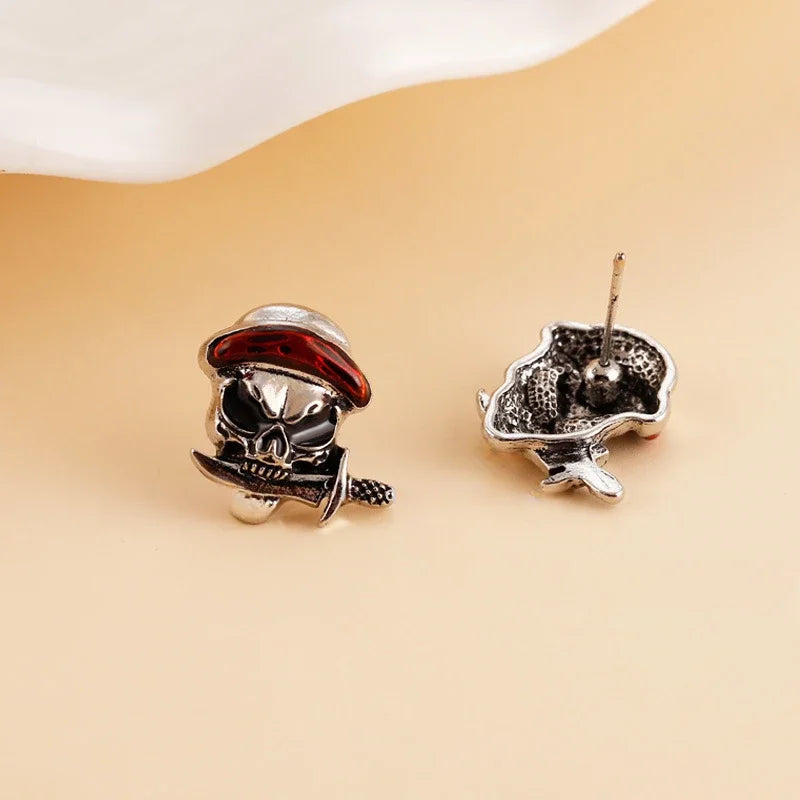 Skull Helmet Viking Caribbean Pirate Ear Studs for Women Fashion Halloween Personalized Festival Party Skull Earrings for Men