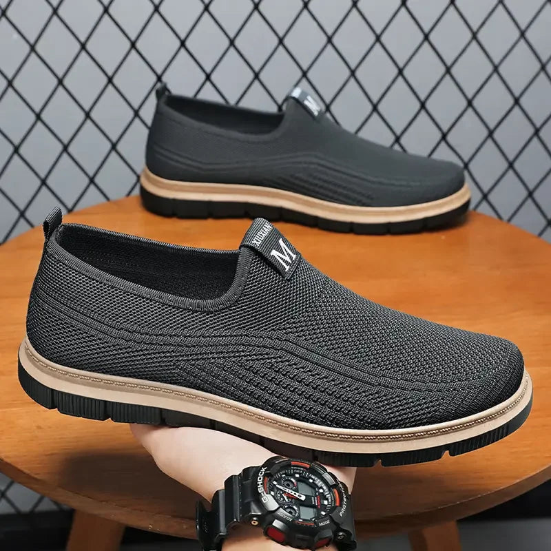 Men's Summer New Loafers Casual Cloth Shoes with Breathable Mesh and Versatile Sneaker Leisure Running Shoes Tenis Masculino