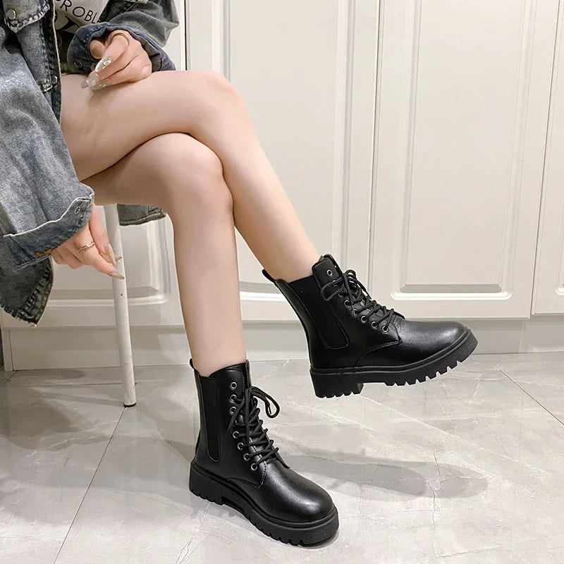 Women 2025Autumn New Tooling Boots Lady Anti Slip Waterproof Lace Up Short Boots Students Casual Thick Heel Knight Boots