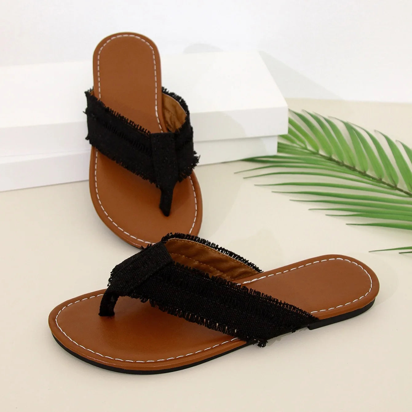 Women's Sandals 2025Luxury Design Butterfly Flat Slippers Summer New Casual Soft Beach Large-size Slippers Women's Shoes