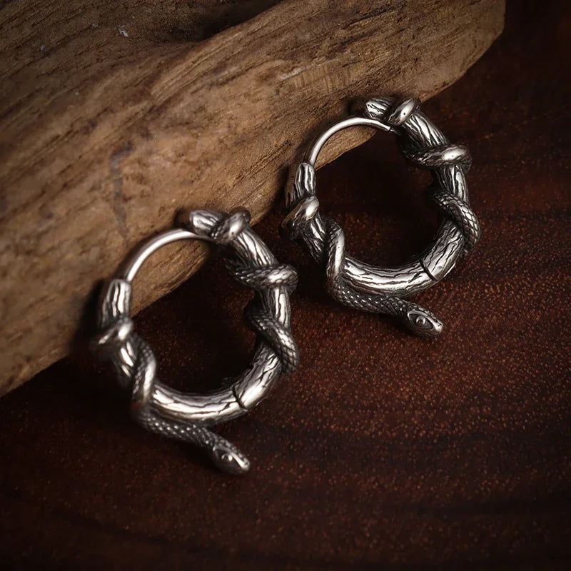 Retro Gothic Skull Earrings Hypoallergenic Earrings for Men and Women Punk Hip Hop Halloween Jewelry Gifts