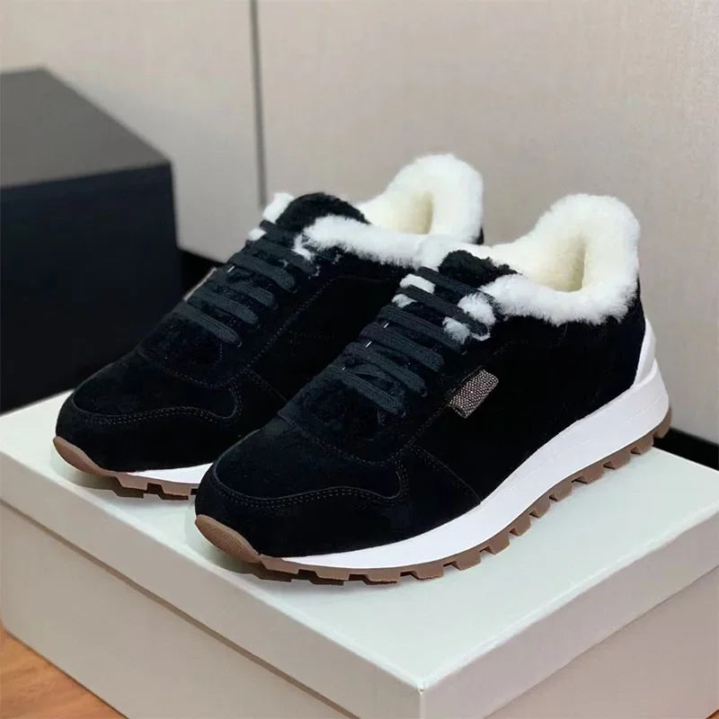 Casual Fur Sneakers Women Outdoors Run Shoes Round Toe Lace Up String Bead Flat Shoes Female Winter Wool Warm Sports Shoes Woman