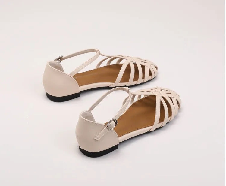 Knitted Hollow Flat Toe Sandals for Women's 2025 New Summer Wear, Breathable One-piece Buckle Fashion Vacation Roman Shoes Women