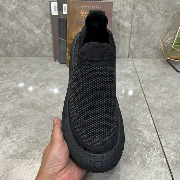 Men's Sneakers Knitted Casual Shoes New Black Soft Sole Male Running Shoes Outdoor Platform Shoe Slip on Mesh Men Shoes Zapatos
