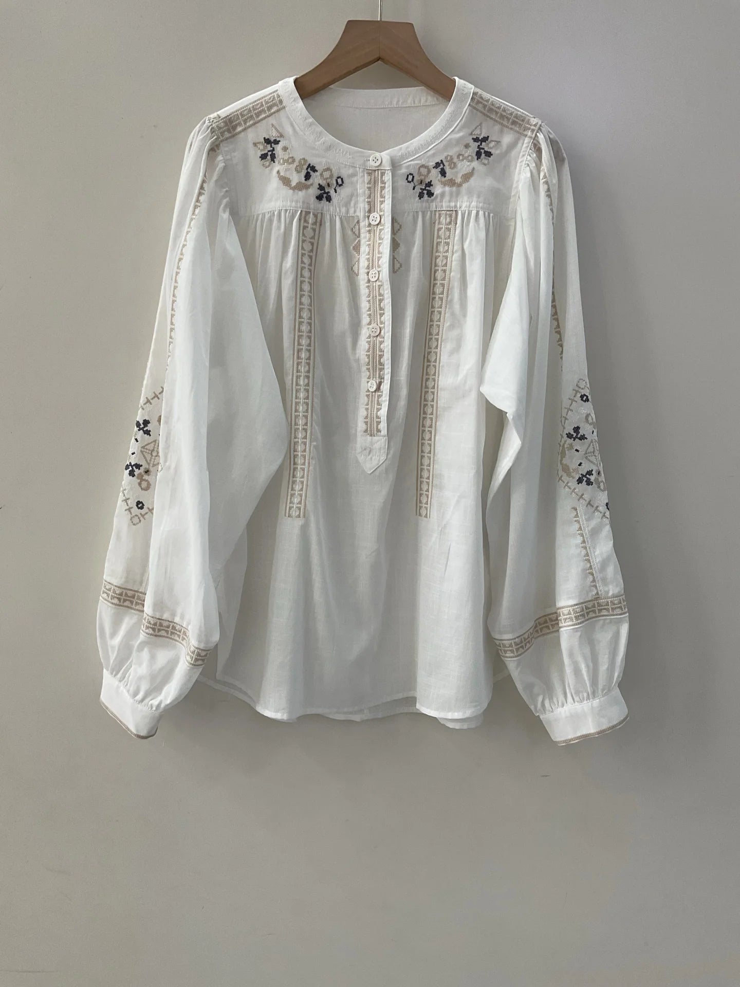 Women White Green Black Shirt Embroidery 100% Cotton Vintage Long Lantern Sleeve Front Buttons Lady O-neck Blouse 2025 Spring