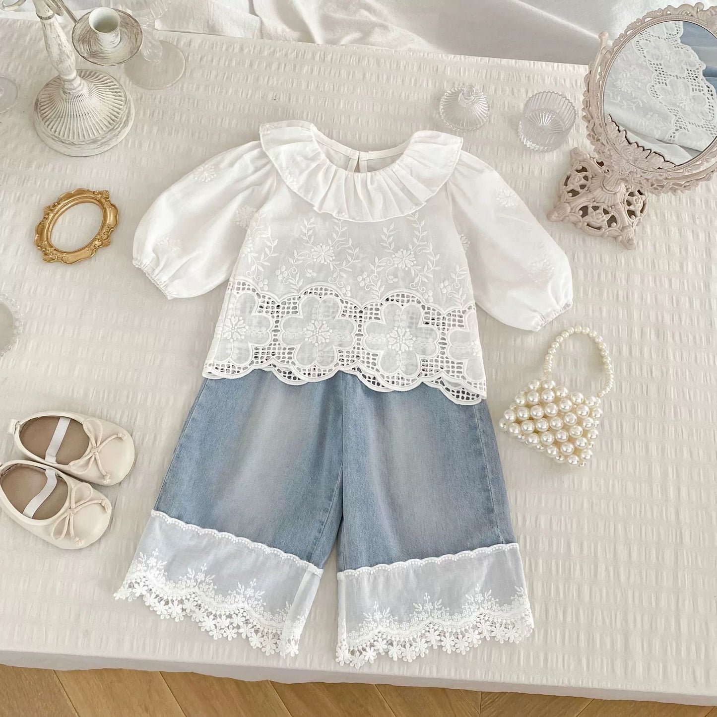 Spring and Autumn Kids Girls Flowers Embroidered Pattern Long Sleeves Hollow-out Top and Denim Pants Clothing Set