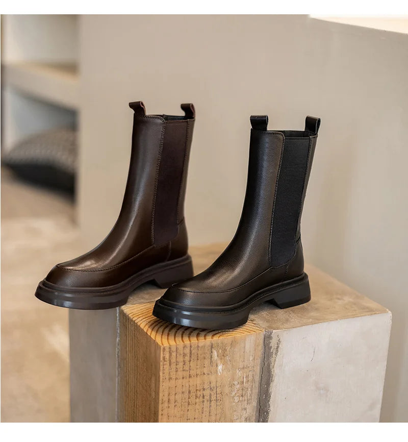 Hot Genuine Leather Women's Boots Retro British Style Slip-On Chelsea Boots Fashion Ankle Boots Round Toe Flat with Women Shoes