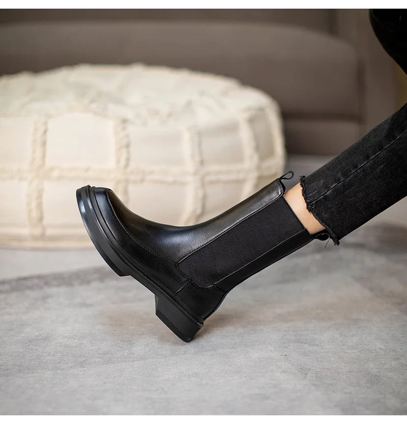Hot Genuine Leather Women's Boots Retro British Style Slip-On Chelsea Boots Fashion Ankle Boots Round Toe Flat with Women Shoes