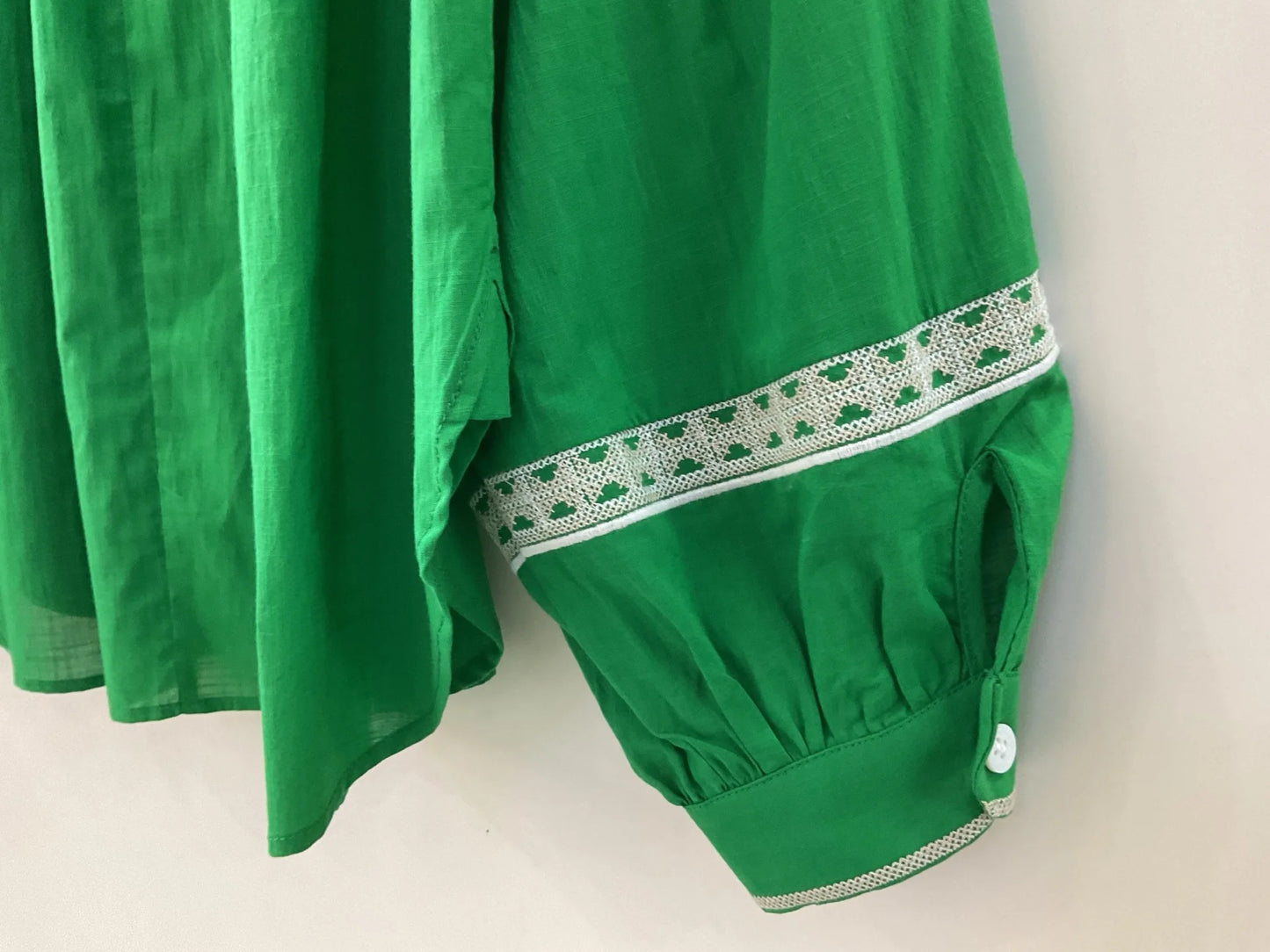 Women White Green Black Shirt Embroidery 100% Cotton Vintage Long Lantern Sleeve Front Buttons Lady O-neck Blouse 2025 Spring