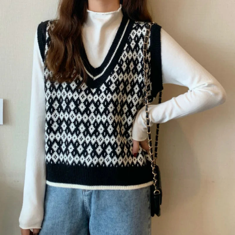 Women Sweater Vest Spring Autumn Fashion Female Casual Loose V-neck Knitted Waistcoat Sleeveless Sweater Pullover Tops Knit Vest