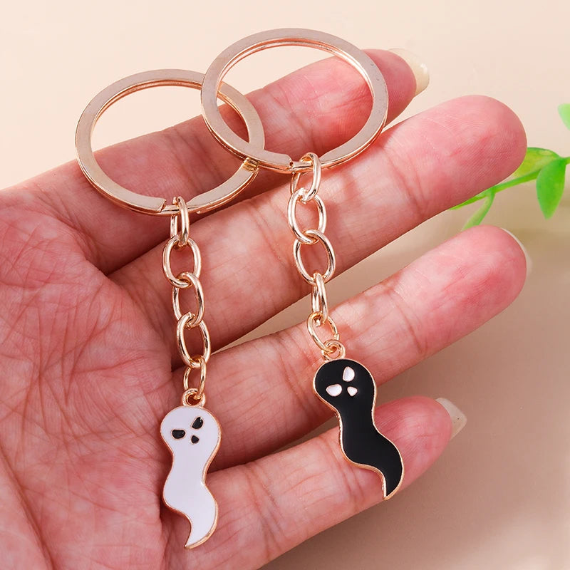 Aihua Gold Color Fashion Halloween Keychain Enamel Creepy Ghost Spider Mummy Pumpkin Keychains Keyring for Women Halloween Night