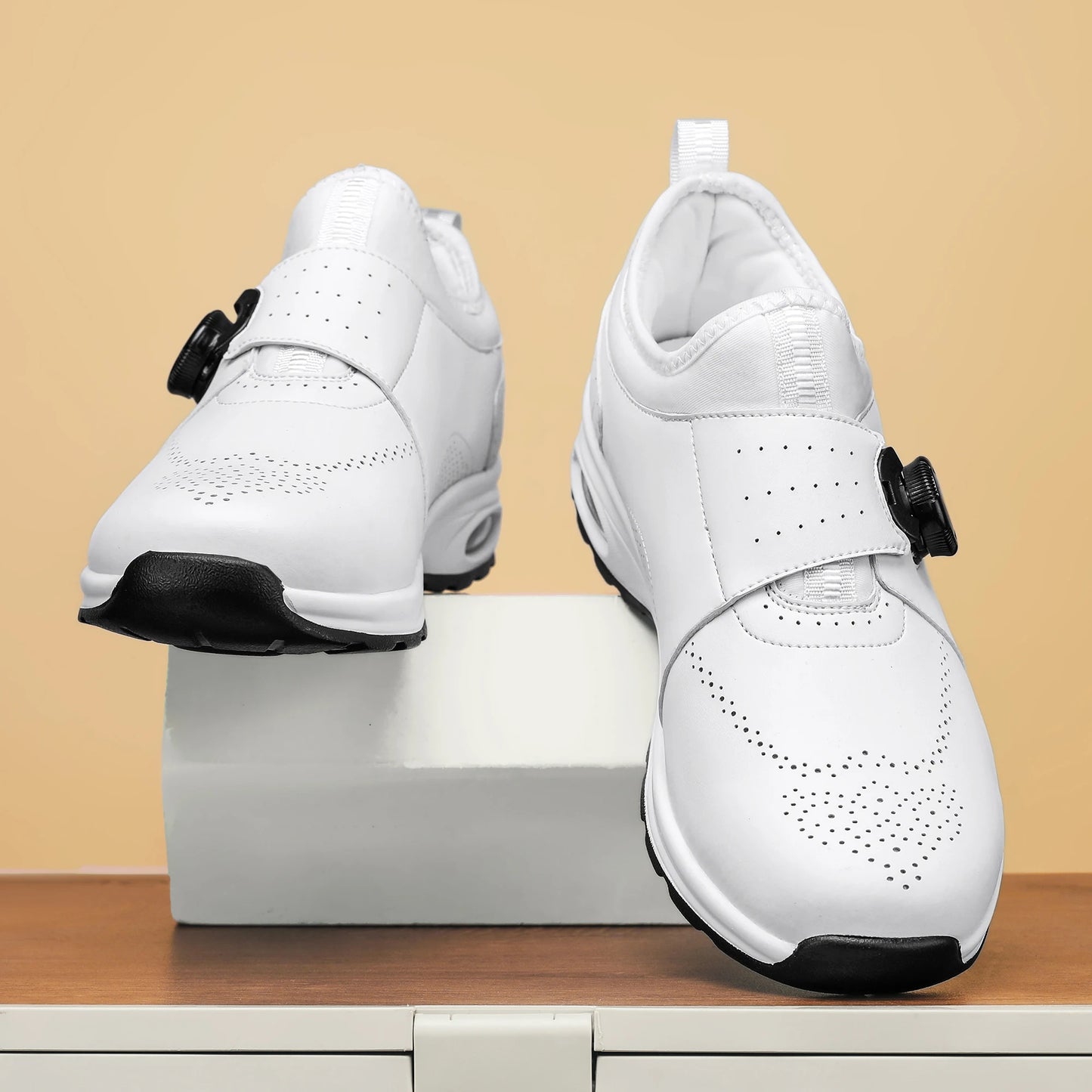 New Fashionable Men's Casual Sports shoes, Comfortable and Breathable Cushioned Casual shoes, Outdoor Cycling shoes