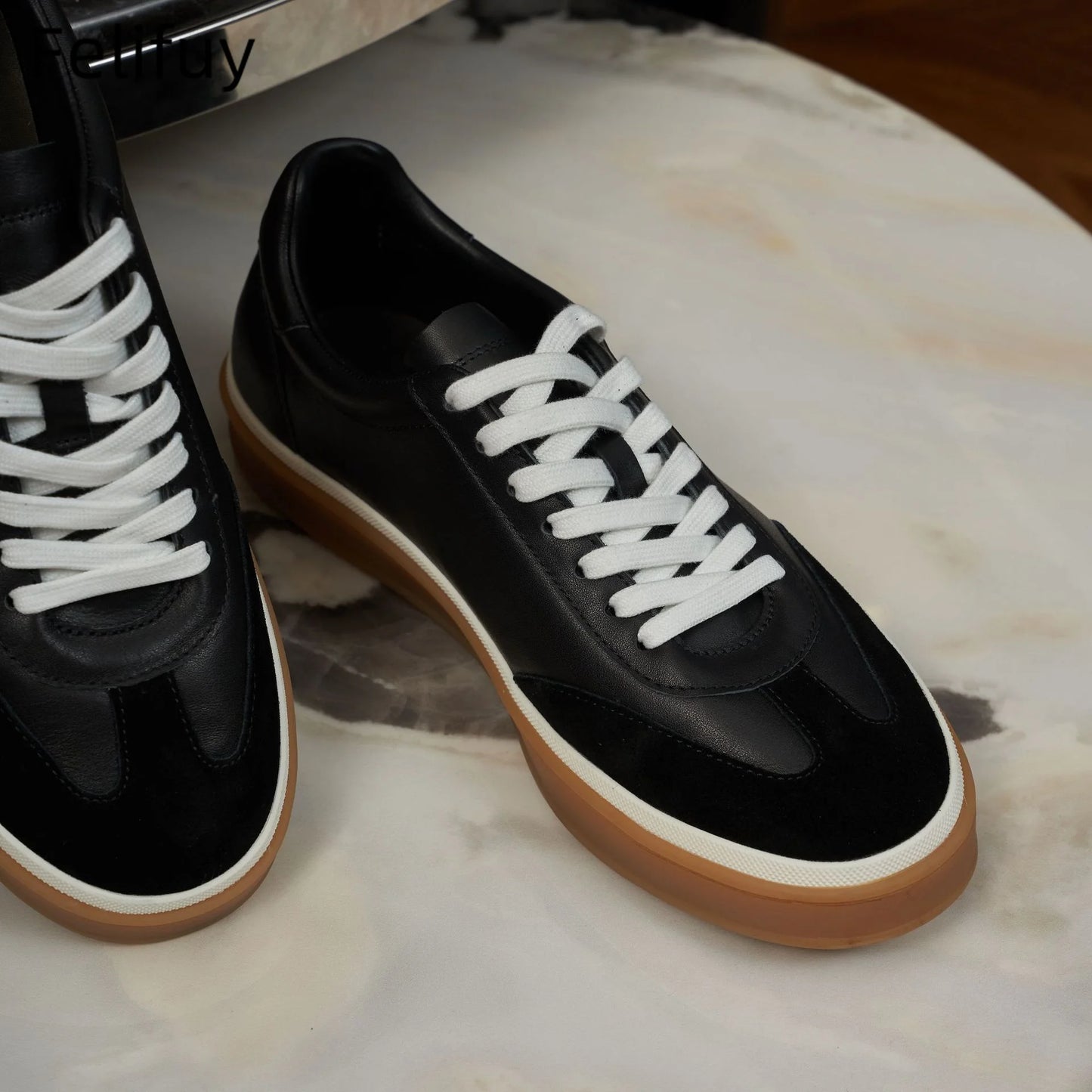 Men's Tenis Masculino Shoes Men's Leather Skate Shoes Men Fashion Casual Walking Shoes Classic Flats Men Lace-Up Mens Sneakers
