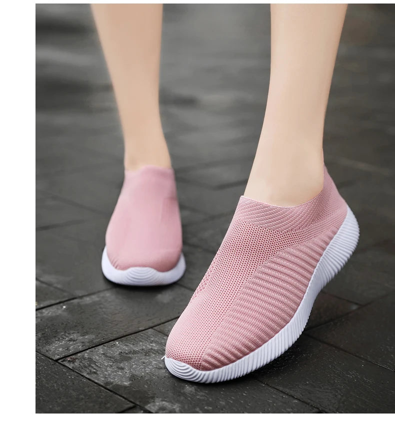 New Pink Women Shoes Soft Sneakers Lightweight And Comfortable Women Slip On Lazy Loafers Walking Shoes For Women Size 36-42