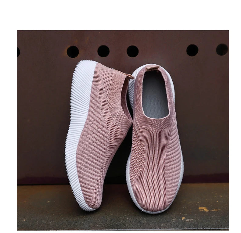 New Pink Women Shoes Soft Sneakers Lightweight And Comfortable Women Slip On Lazy Loafers Walking Shoes For Women Size 36-42