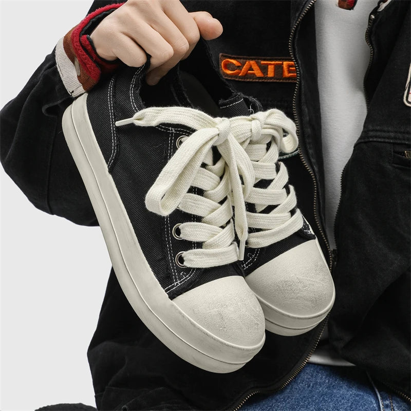 2025New Men Canvas Thick Bottom Sneakers Fashion Lace Up Casual Youth Shoes Lightweight Outdoor Comfy Flat Designer Walking Shoe