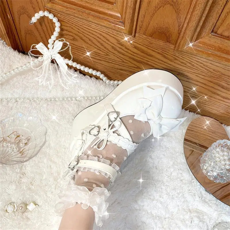 Lace Bowknot White Lolita Shoes for Women 2025 Heart Buckle Platform Mary Janes Woman Japanese Style Patent Leather Jk Shoes