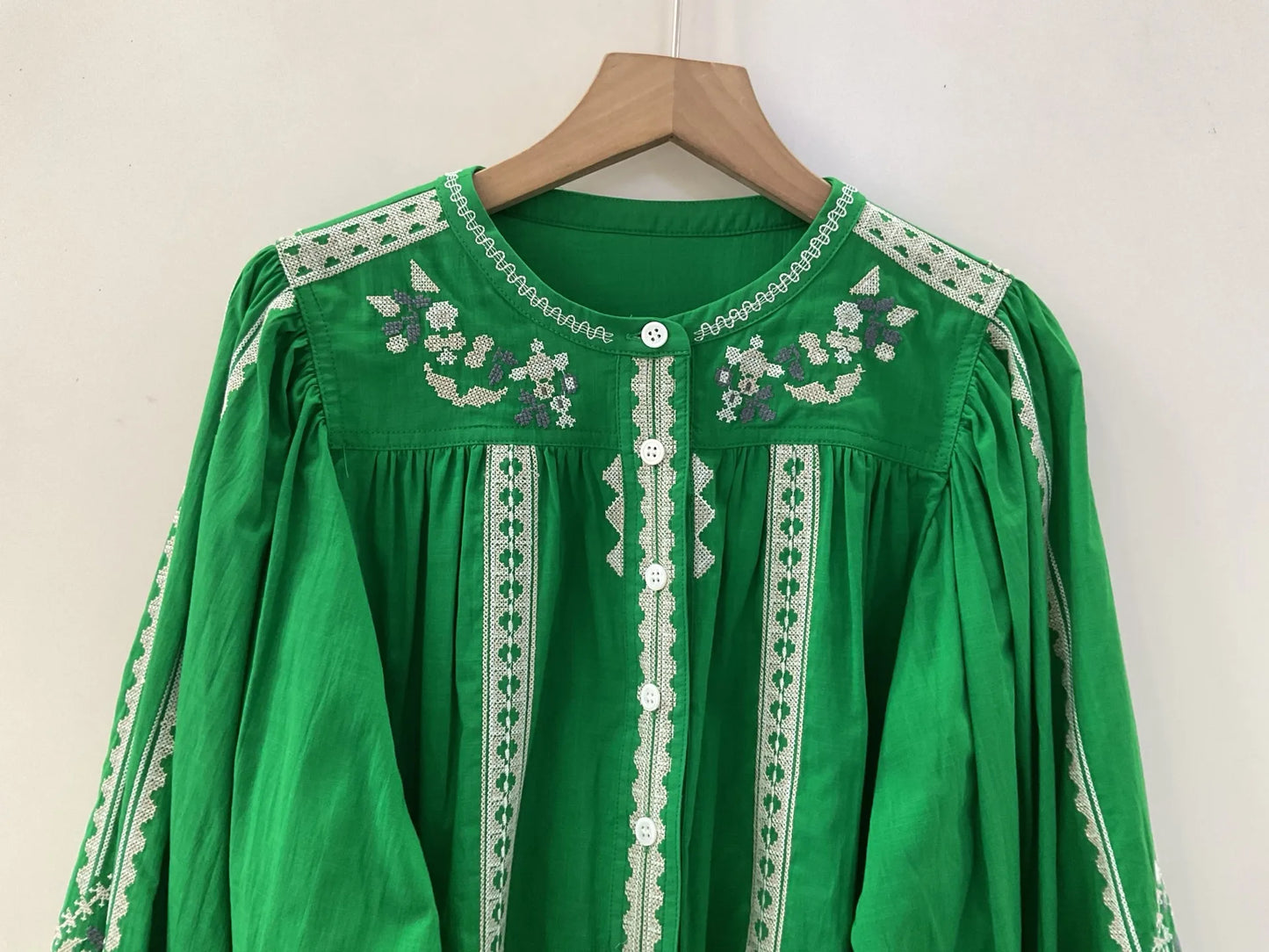 Women White Green Black Shirt Embroidery 100% Cotton Vintage Long Lantern Sleeve Front Buttons Lady O-neck Blouse 2025 Spring