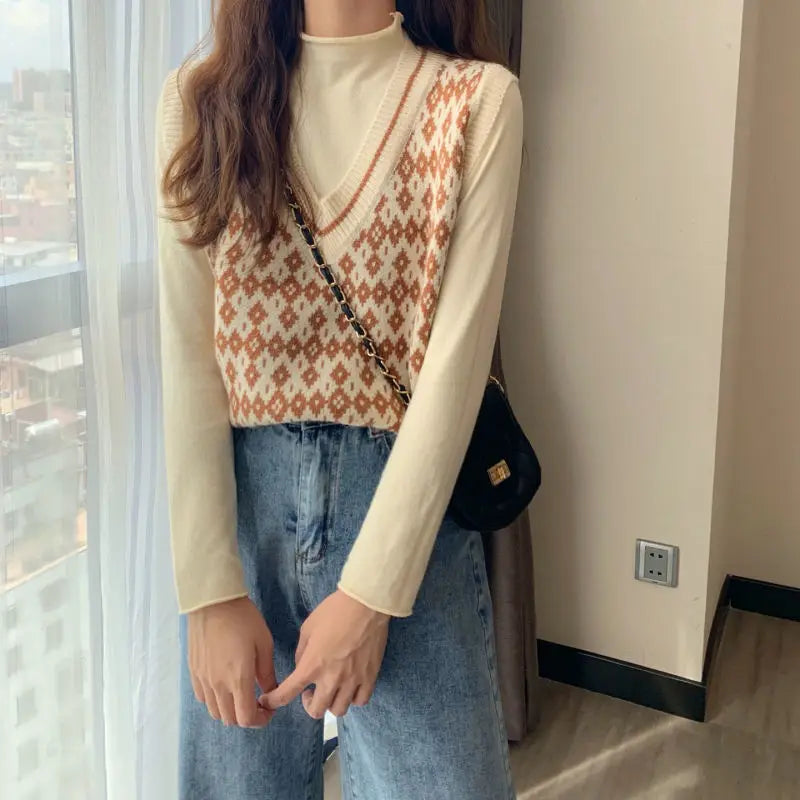 Women Sweater Vest Spring Autumn Fashion Female Casual Loose V-neck Knitted Waistcoat Sleeveless Sweater Pullover Tops Knit Vest
