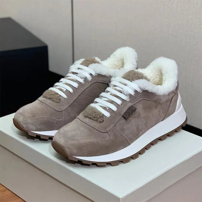 Casual Fur Sneakers Women Outdoors Run Shoes Round Toe Lace Up String Bead Flat Shoes Female Winter Wool Warm Sports Shoes Woman