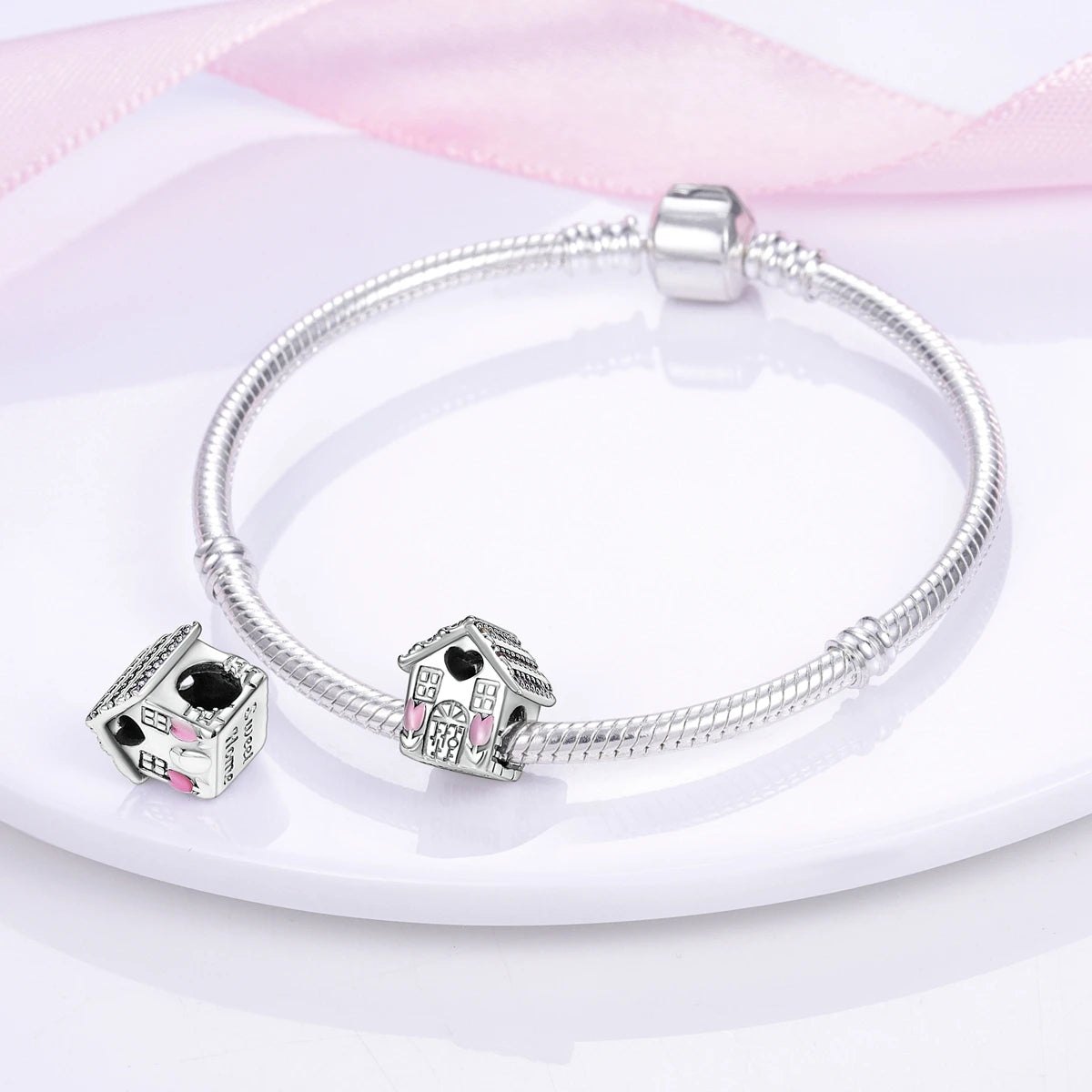 Silver Plated Cute Animals Charms Pendant Lovely Penguin Avocado Dangle Charm Beads Fit Bangle Bracelet Necklace Women Jewelry