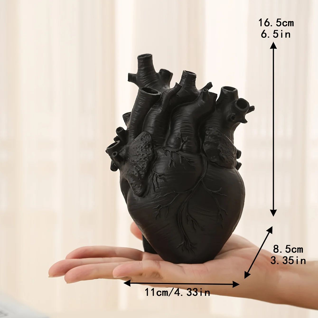 Black Anatomical Heart Vase Halloween Creative Heart Vase Resin Decorative Flower Vessel Modern Art Flower Vessel for Home Decor