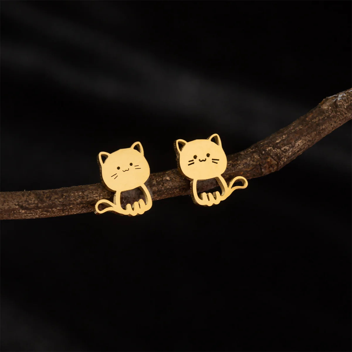 Gothic Halloween Spider Web Asymmetric Earrings For Women Punk Wolf Head Animal Black Color Piercing Ear Surgical Steel Stud