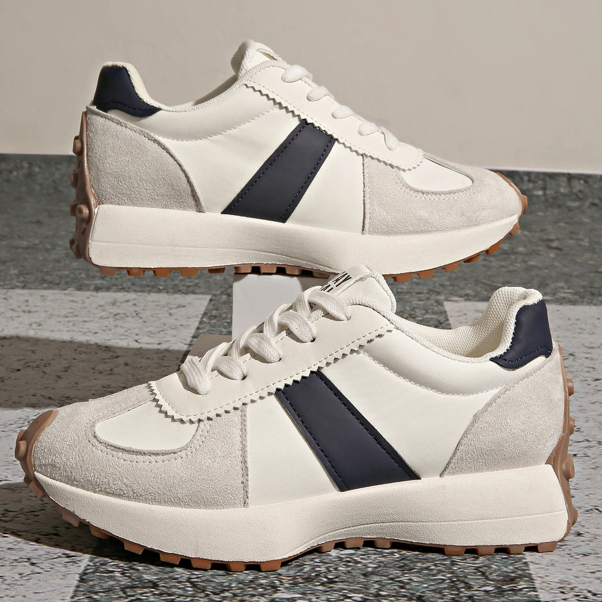 Women Sneakers 2025 New Spring Autumn Brand Luxury Vulcanize Shoes Casual Footwear Zapatillas Mujer Light Flat Breathable Shoes