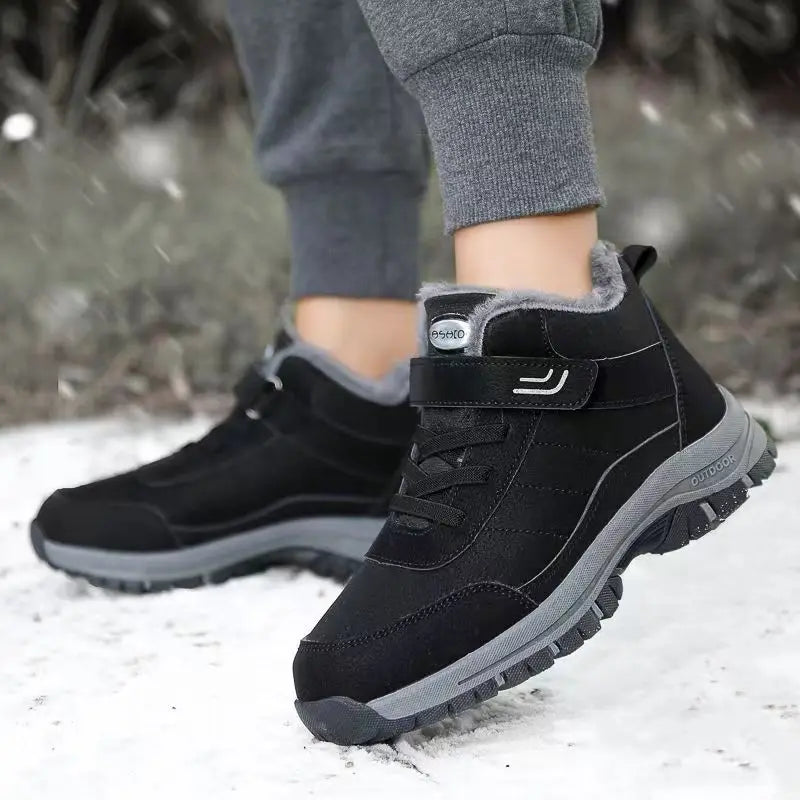 Winter Shoes for the Elderly, Old Beijing Cloth Shoes, Men's Cotton Shoes, Fleece-Lined, Warm, Waterproof, Non-Slip, Snow Boots for Middle-Aged and Elderly Parents