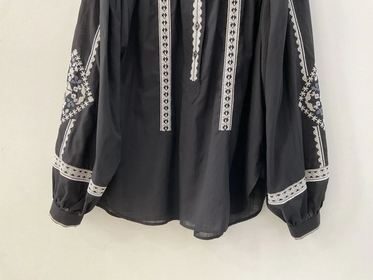 Women White Green Black Shirt Embroidery 100% Cotton Vintage Long Lantern Sleeve Front Buttons Lady O-neck Blouse 2025 Spring